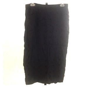 Black vintage pencil skirt with pockets!